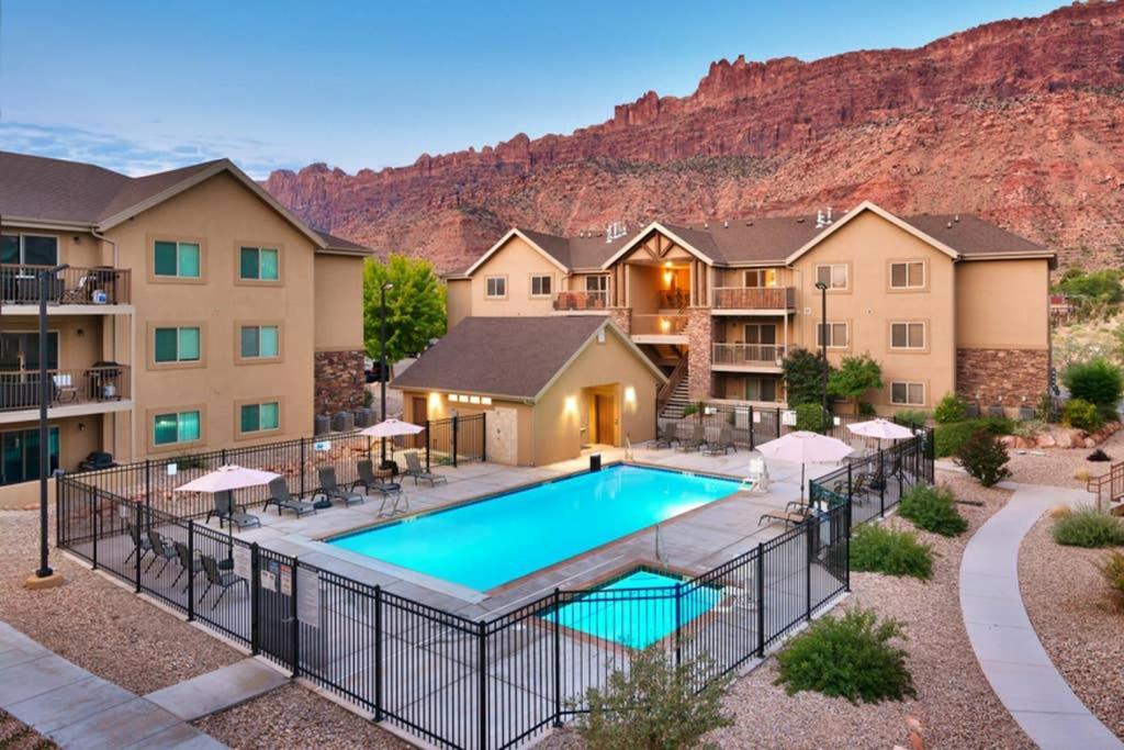 5K Top Floor Redcliff Condo, Pool & Hot Tub Moab Zewnętrze zdjęcie